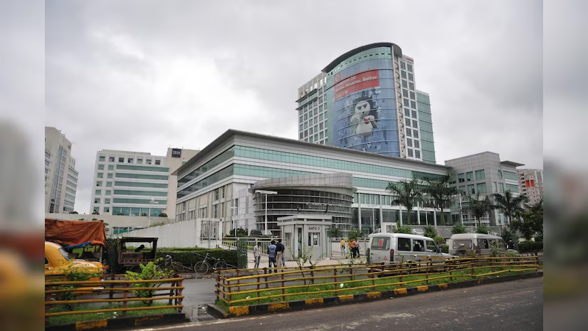 DLF Sale Luxury Flats for 5.6K Cr in Gurugram within Three Days of Project Launch