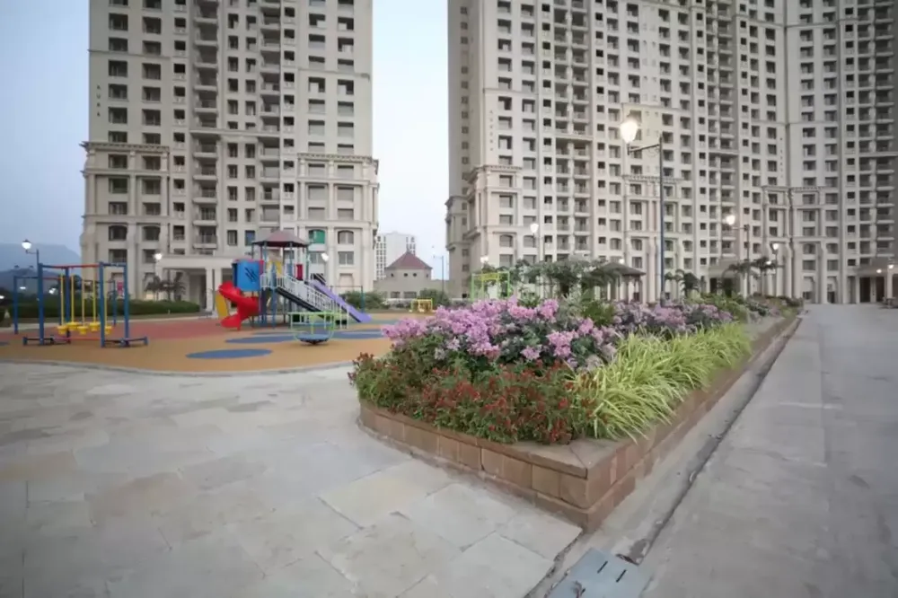 Hiranandani Fortune City